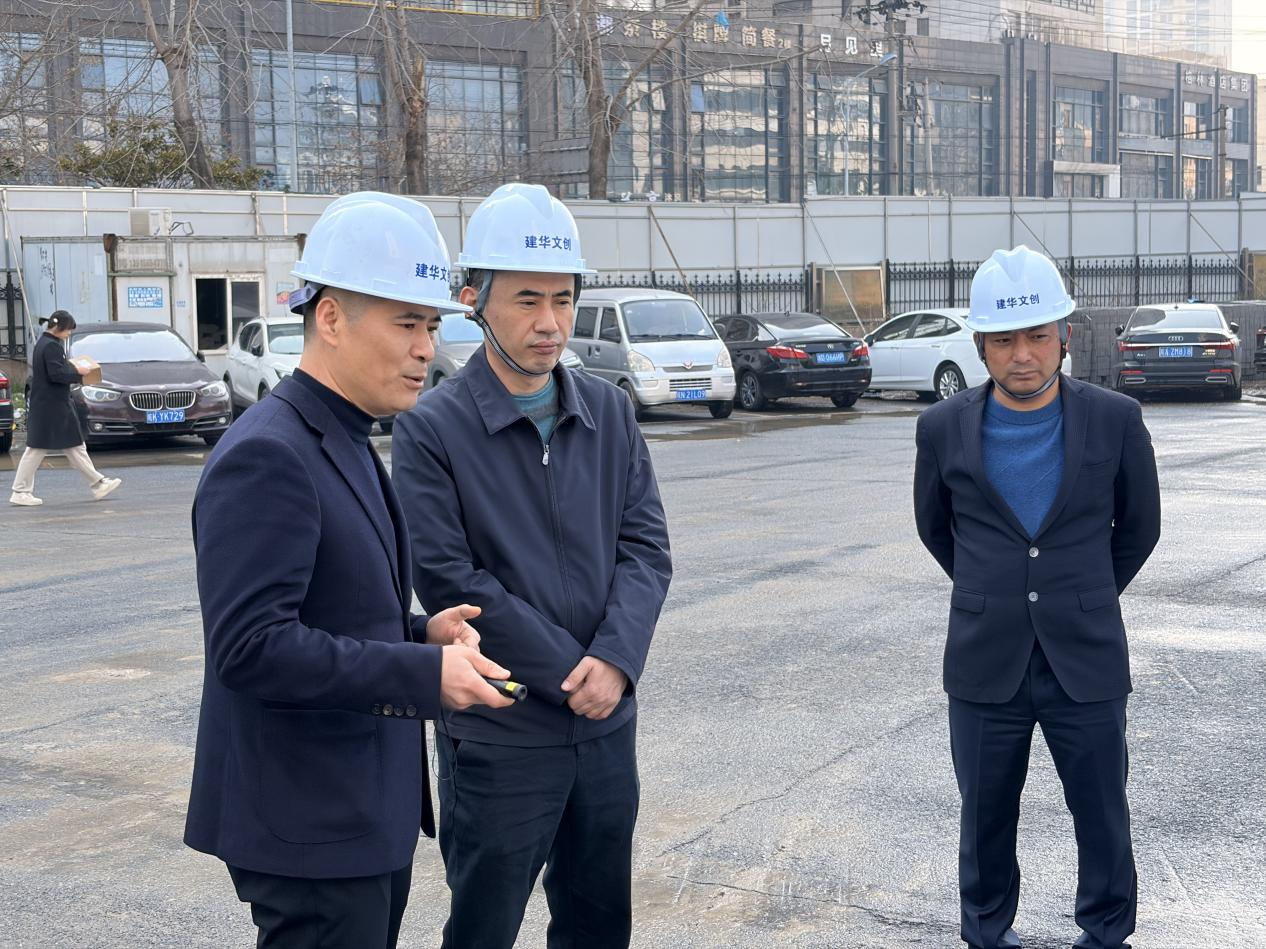 合肥市住建局張曉冬副局長 調(diào)研355潮流創(chuàng)意社區(qū)