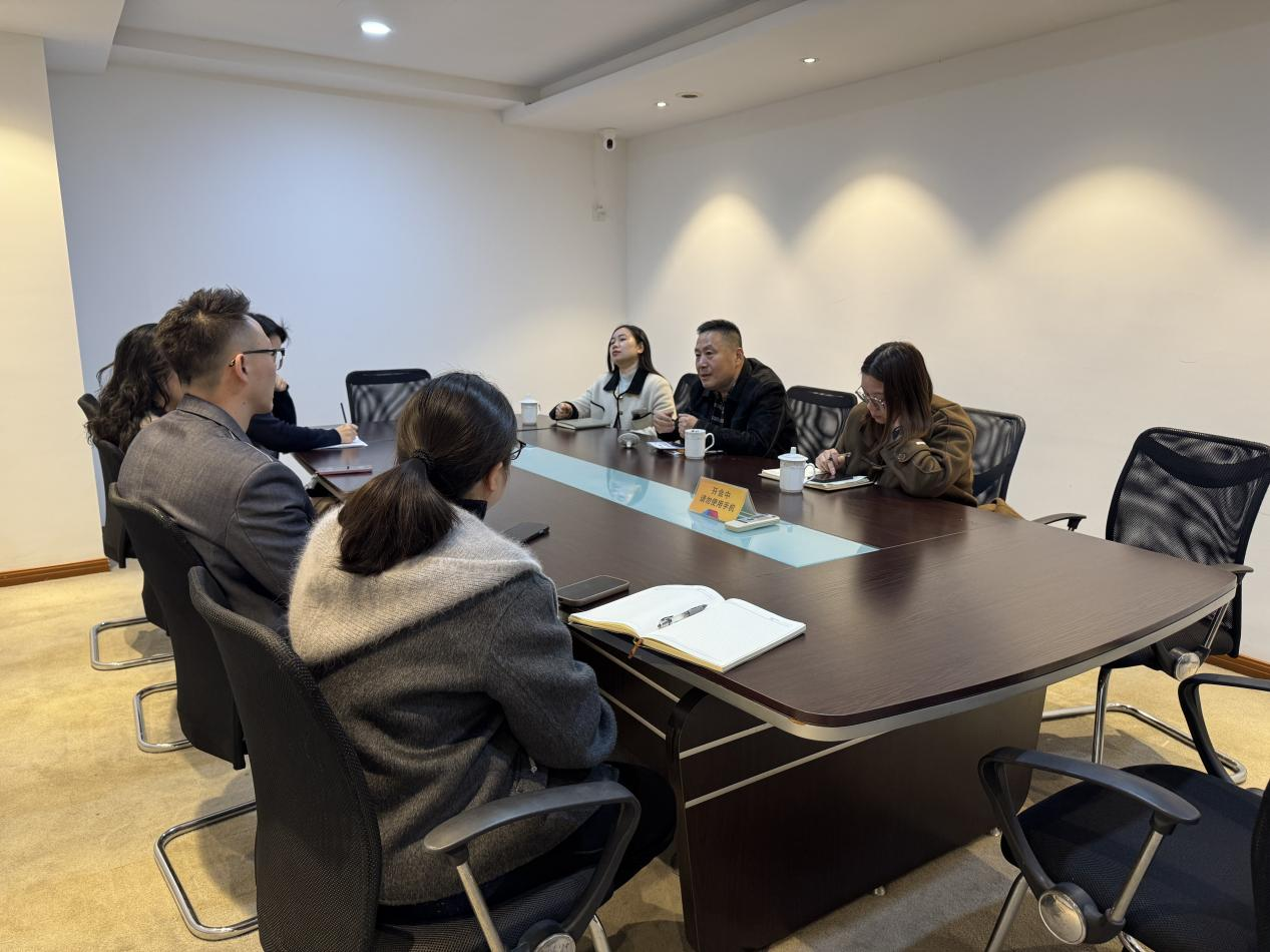 上塘街道總工會(huì)調(diào)研 錢江商城、水晶城工會(huì)工作