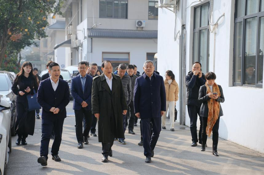 市政協(xié)黨組副書記、副主席許明一行赴律威調(diào)解中心調(diào)研