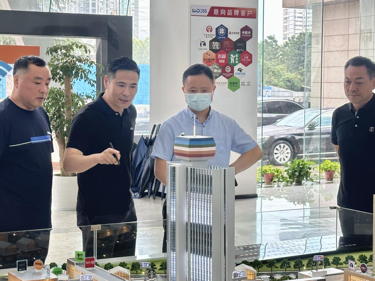 包河區(qū)區(qū)委常委、副區(qū)長韓光輝一行蒞臨安徽老廣電355項目調(diào)研