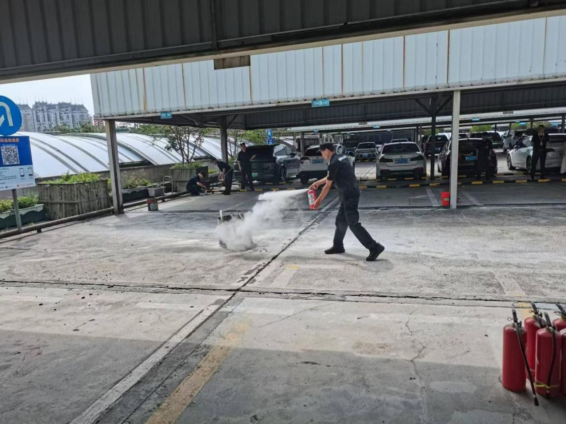 安全生產(chǎn)管理辦公室開展消防實操考核