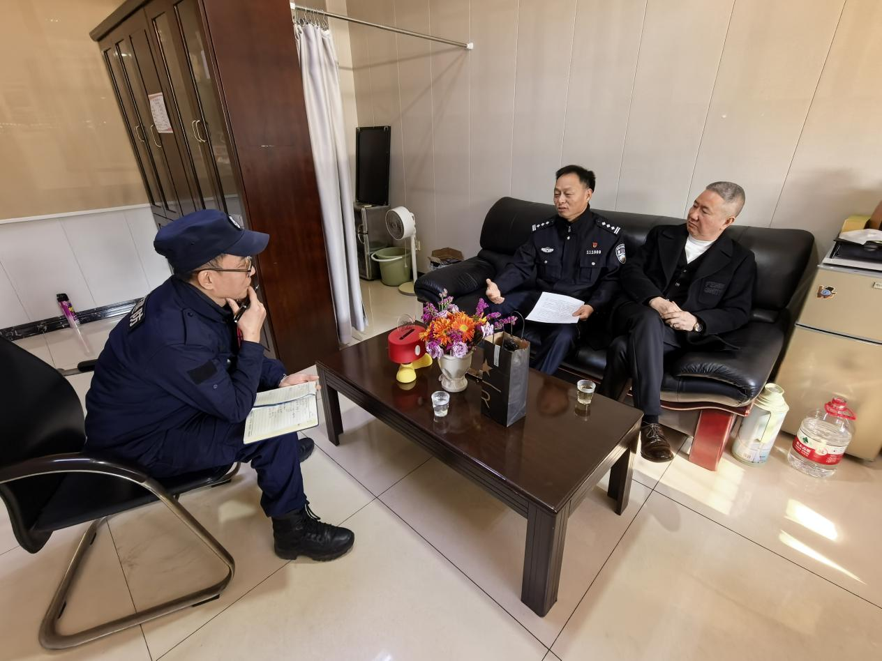 錢江商城統(tǒng)籌推進2026年警務(wù)安保工作 多方聯(lián)動筑牢堅實安全防線。